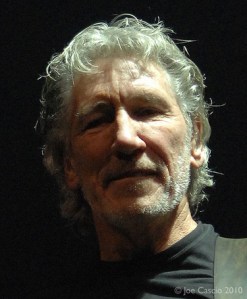Roger_Waters_01-thumb-375xauto-14296