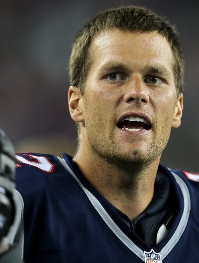 I would do many things to that cleft chin.